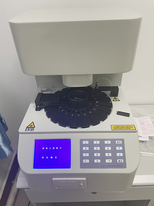 妇科分泌物香蕉福利视频器提示月经量少变黑是什么原因，该如何调理身体？